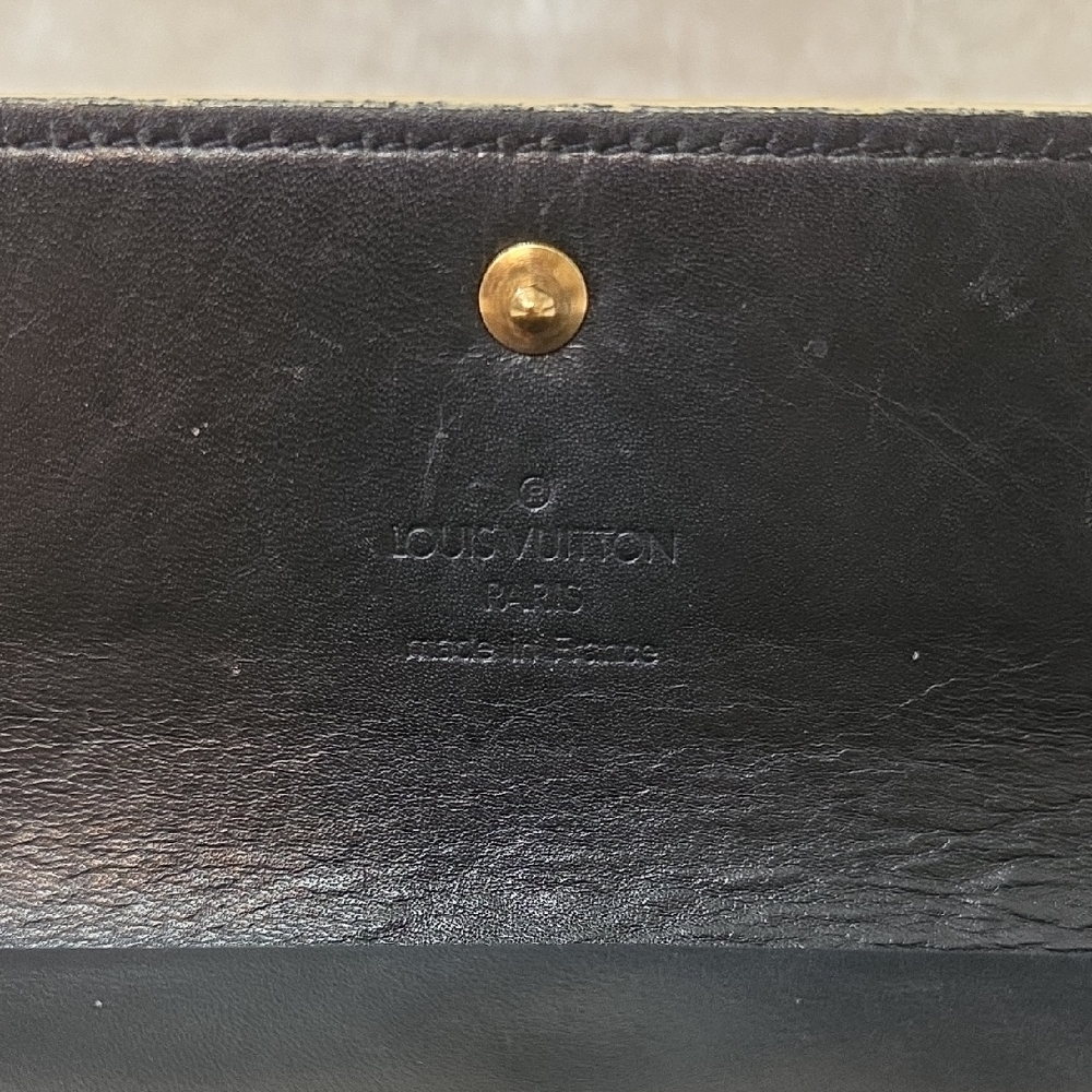 Louis Vuitton Suhali Black Leather Porte Tresor International Wallet - Picture 4 of 11
